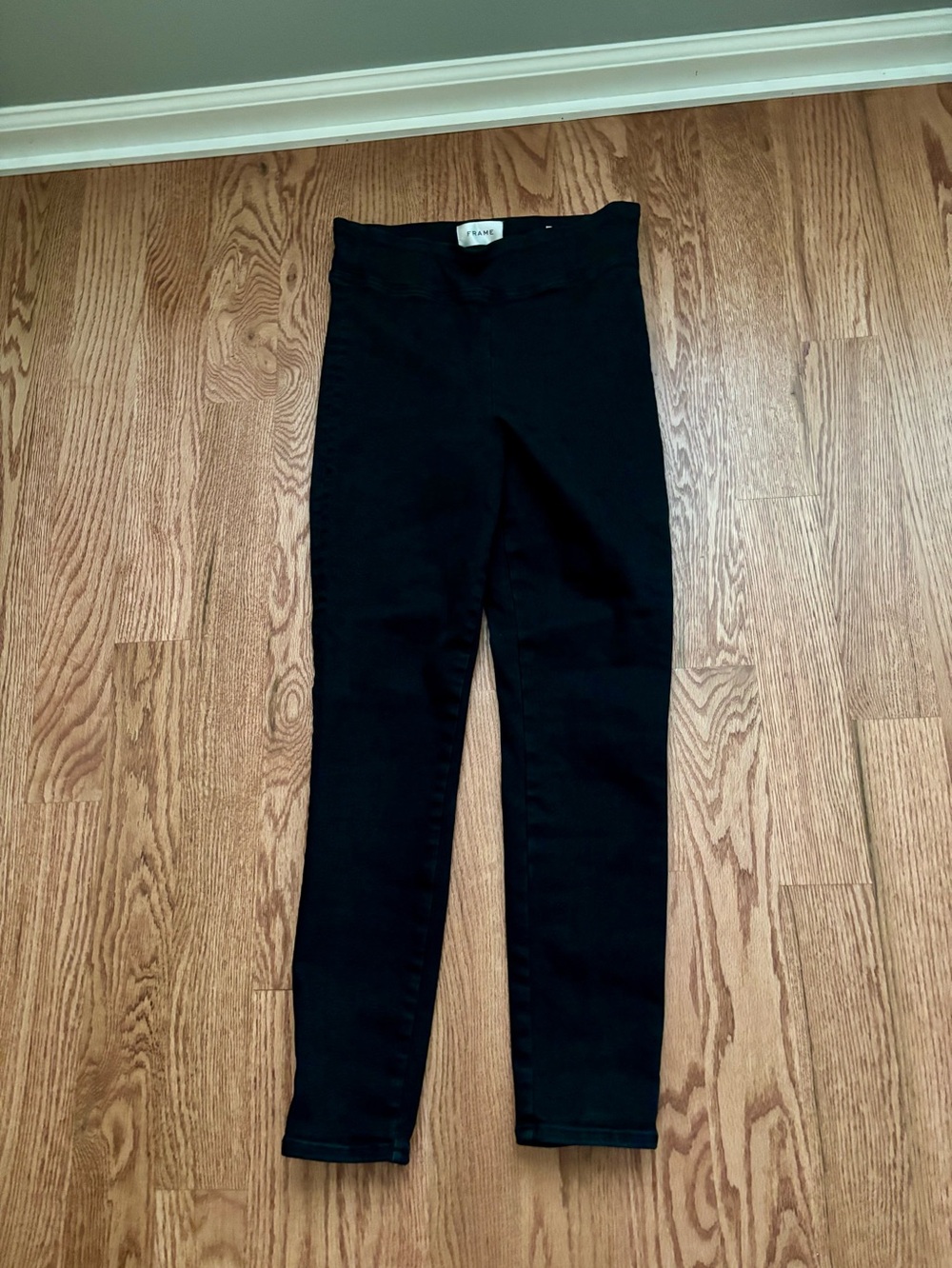 Frame Jetset Skinny Crop Jeans